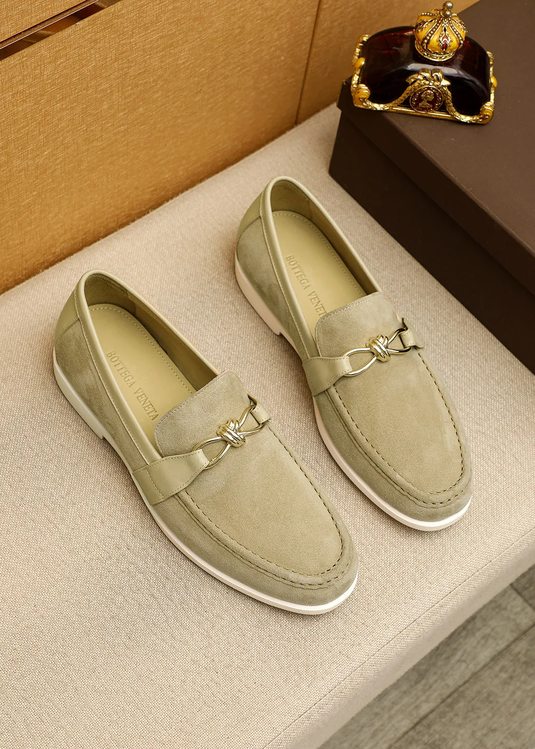 Men's men's shoes 💰580 💐Bottega Venetta [BV] Hong Kong - counter synchronization 🔥Summer new models are popular on the official website! Original 1⃣:1⃣ production✊💯💯, top-quality original product, exclusive first release, carefully crafted, full of European flavor, gentleman style, upper material, imported top layer frosted cowhide, cowhide leather lining, imported original outsole, comfortable and wear-resistant. 4 colors available! Code number: 39-44 (38.45.46🉑️customized)